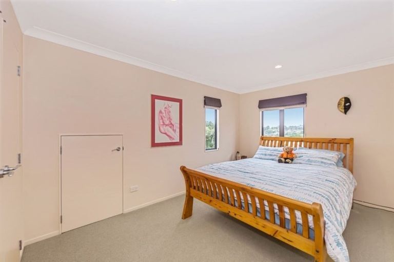 Photo of property in 15 Alverna View, Gulf Harbour, Whangaparaoa, 0930