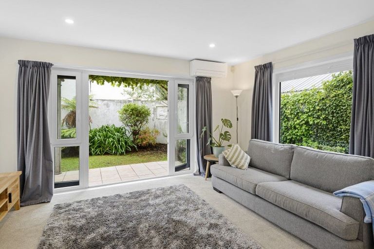 Photo of property in 2/9a Fulton Avenue, Merivale, Christchurch, 8014