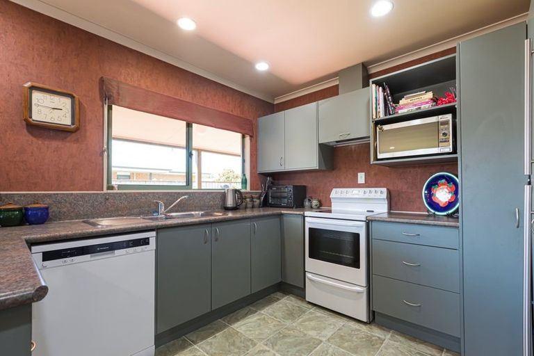 Photo of property in 7 Belgrove Drive, Waipukurau, 4200