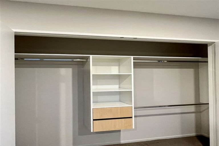 Photo of property in 26a Amberley Avenue, Te Atatu South, Auckland, 0610