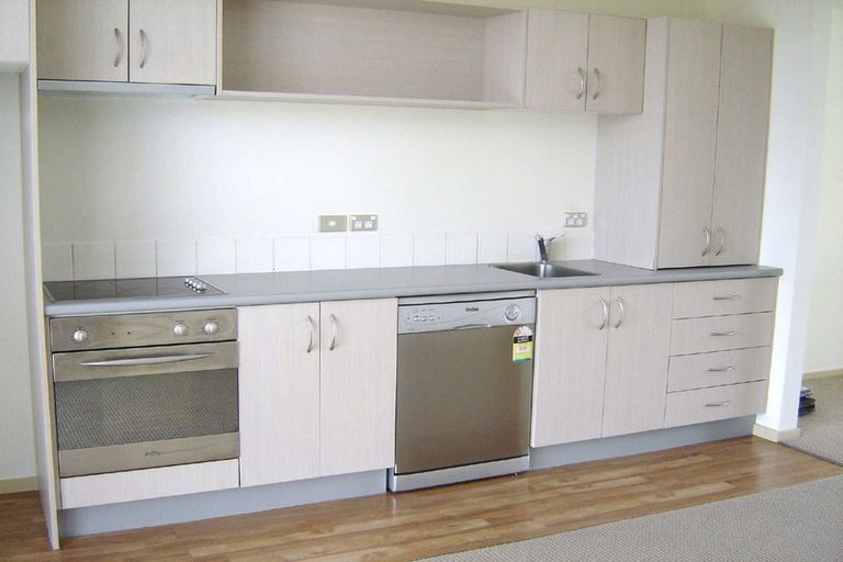 Photo of property in 3/54 Champion Street, Edgeware, Christchurch, 8013