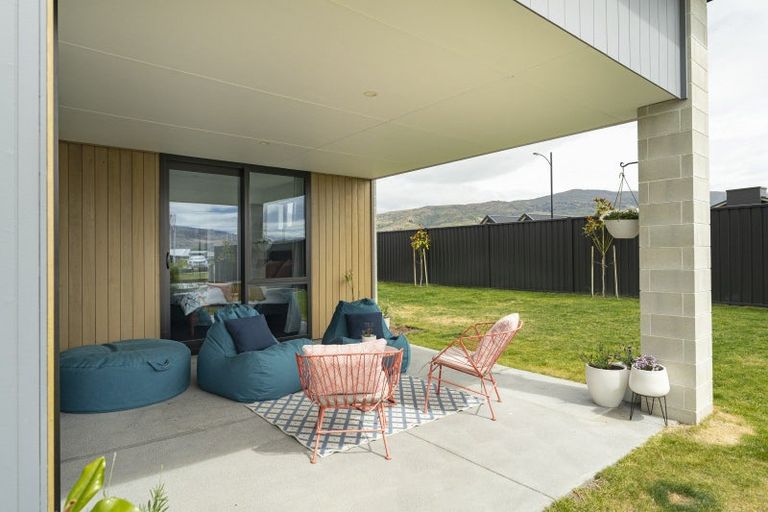 Photo of property in 1 Smitham Drive, Cromwell, 9310