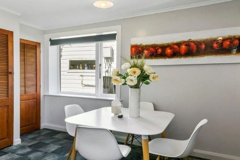 Photo of property in 35 Raroa Road, Kelburn, Wellington, 6012