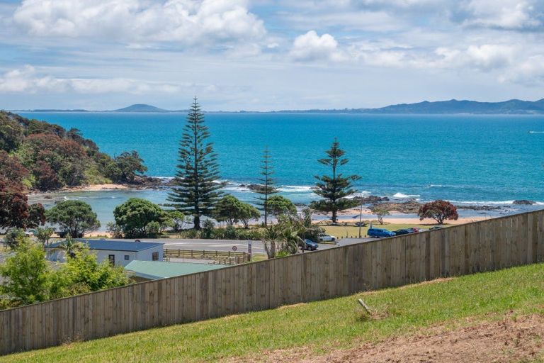 Photo of property in 40 Stratford Drive, Cable Bay, 0420