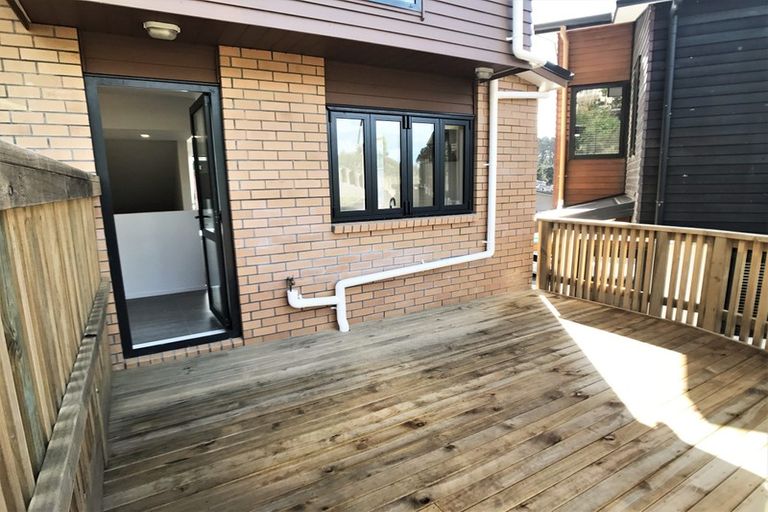 Photo of property in 1 Kanona Way, Albany Heights, Auckland, 0632