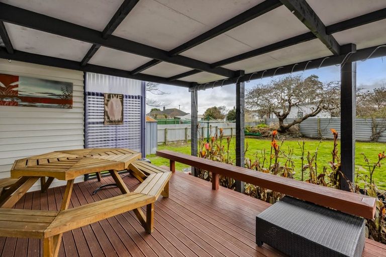 Photo of property in 8 Pacey Avenue, Hawera, 4610