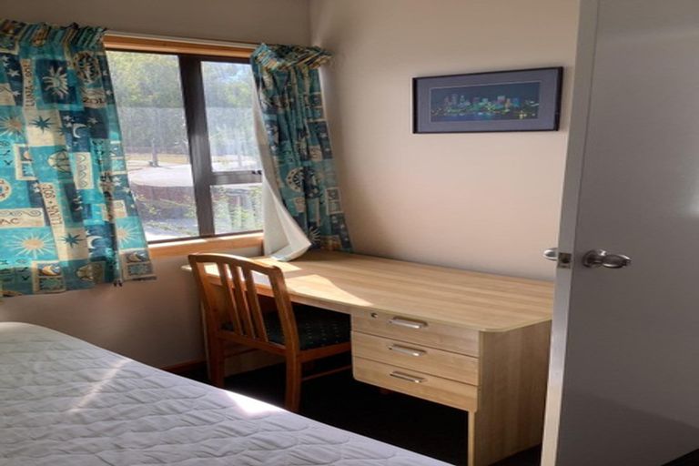 Photo of property in 50 Hooker Avenue, Bryndwr, Christchurch, 8053