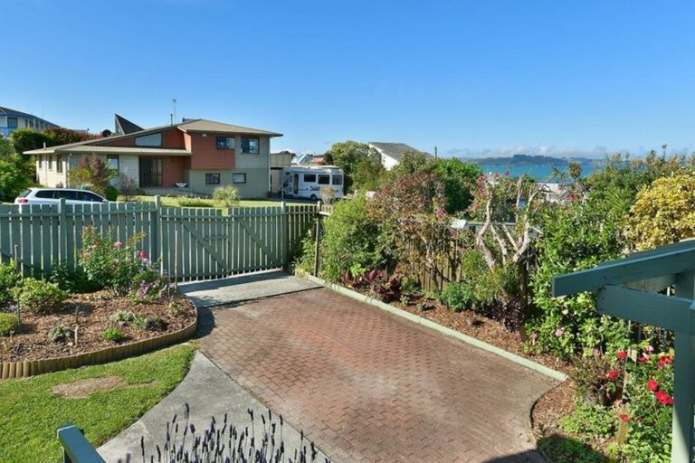 Photo of property in 4 Snells Beach Road, Snells Beach, 0920