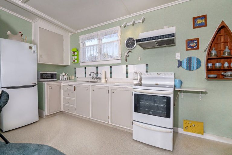 Photo of property in 285a Pohutukawa Avenue, Ohope, 3121