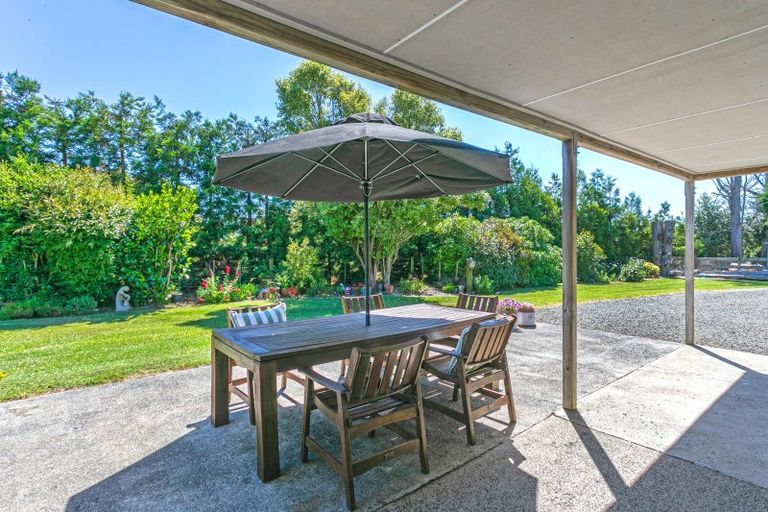 Photo of property in 33 Orua Lane, Hot Water Beach, Whitianga, 3591