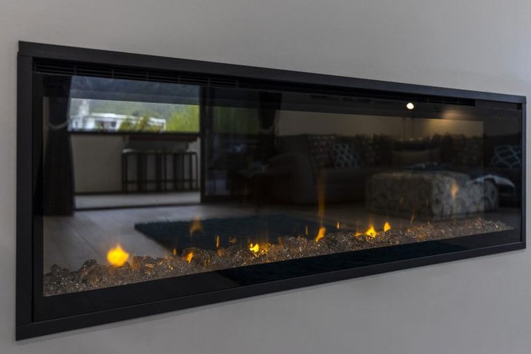 Photo of property in 15 Beach Road, Waikawa, Picton, 7220