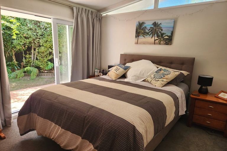 Photo of property in 1/38 William Souter Street, Forrest Hill, Auckland, 0620