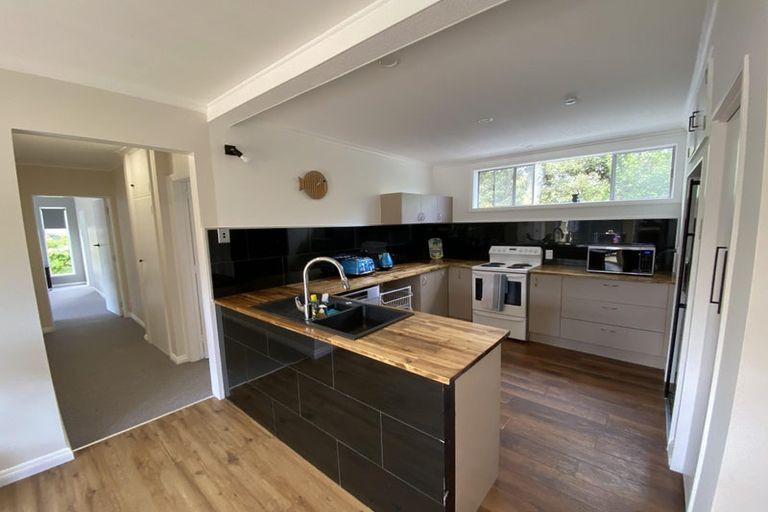 Photo of property in 33b Ngarara Road, Waikanae, 5036