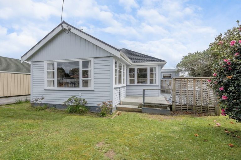 Photo of property in 91 Bartholomew Road, Levin, 5510