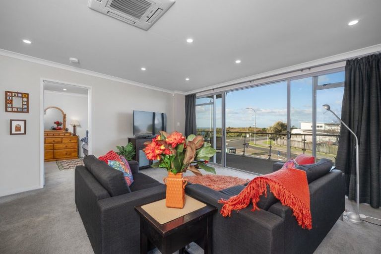 Photo of property in 3/898 Papamoa Beach Road, Papamoa Beach, Papamoa, 3118