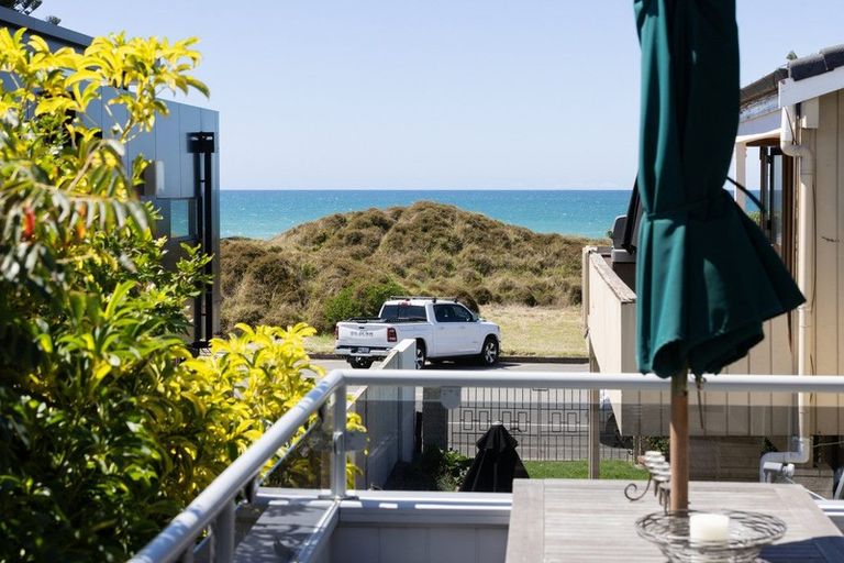 Photo of property in 25 Muricata Avenue, Mount Maunganui, 3116