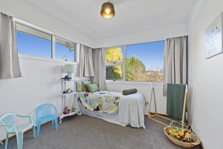 Photo of property in 15 Clifton Drive, Waitara, 4320