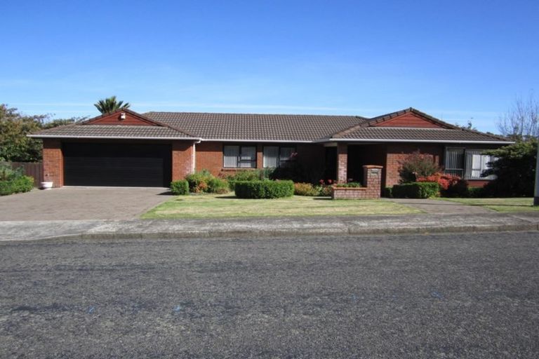 Photo of property in 4 Te Maku Grove, Waikanae, 5036