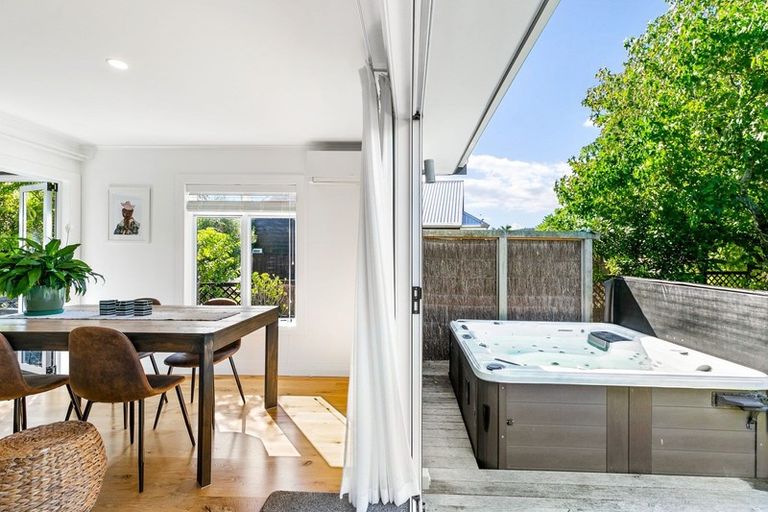 Photo of property in 12 Rheingold Place, Huapai, Kumeu, 0810