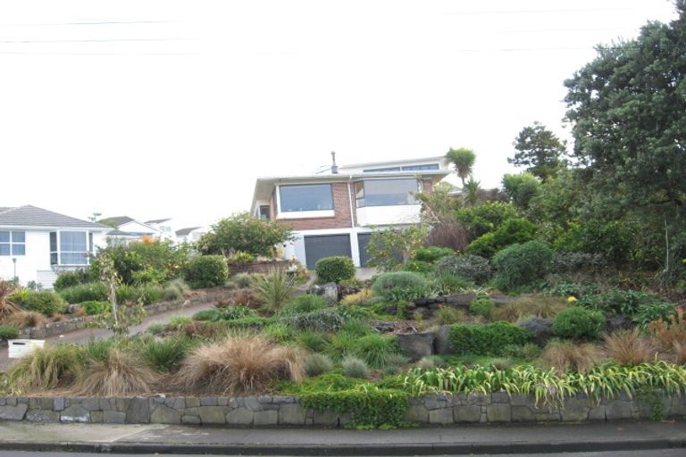 Photo of property in 9 The Glebe, Cockle Bay, Auckland, 2014