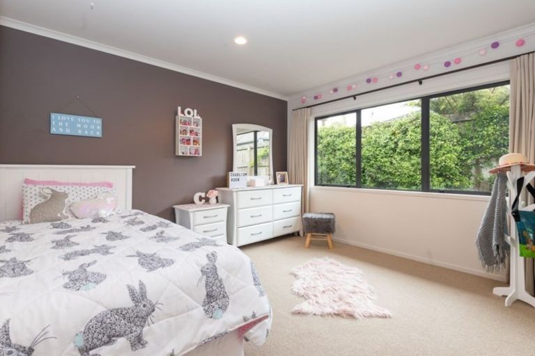 Photo of property in 8 Arthur Carwen Place, Pukekohe, 2120