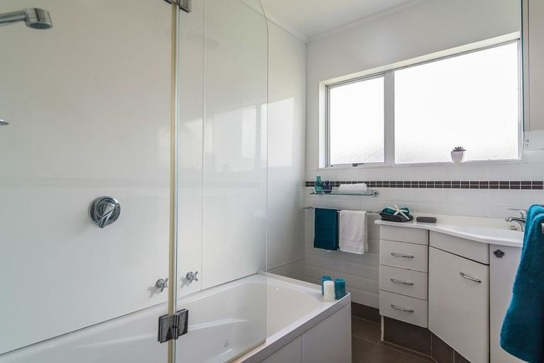 Photo of property in 37 Thimble Lane, Whitby, Porirua, 5024