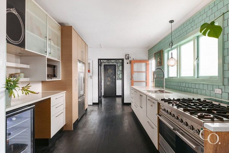 Photo of property in 140 Sutherland Road, Brookfield, Tauranga, 3110