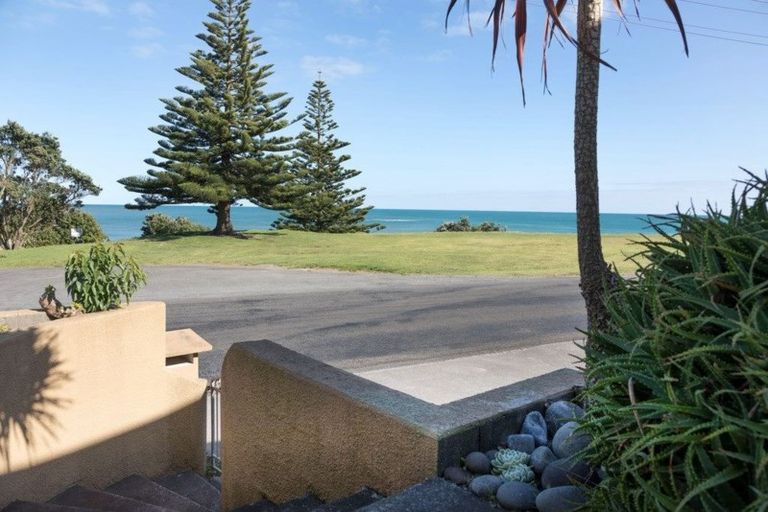 Photo of property in 25 Tiromoana Crescent, Bell Block, New Plymouth, 4312