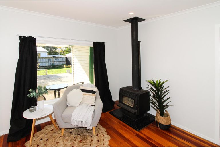 Photo of property in 36a Philip Street, Carterton, 5713