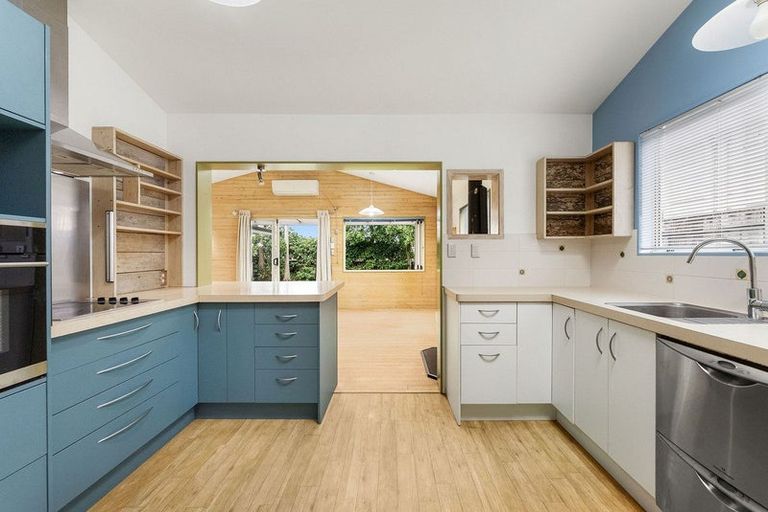 Photo of property in 49b Percy Road, Papamoa Beach, Papamoa, 3118