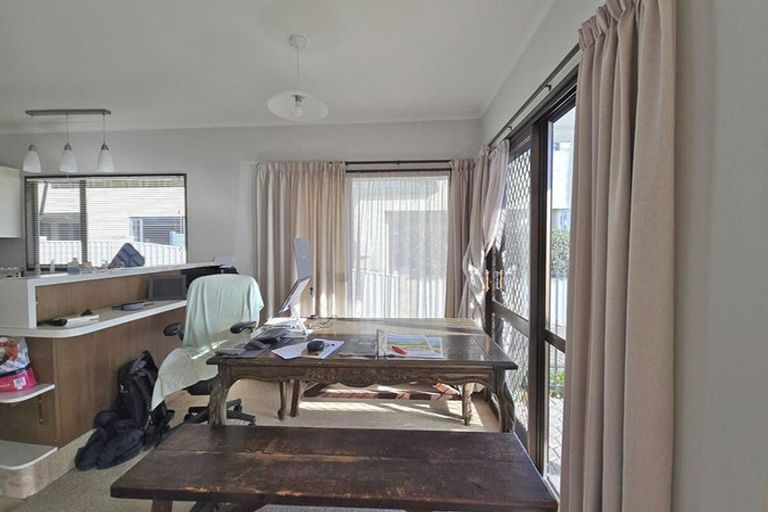 Photo of property in 32b Charles Street, Westshore, Napier, 4110