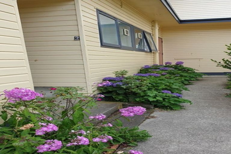 Photo of property in 1/1067 Fergusson Drive, Clouston Park, Upper Hutt, 5018