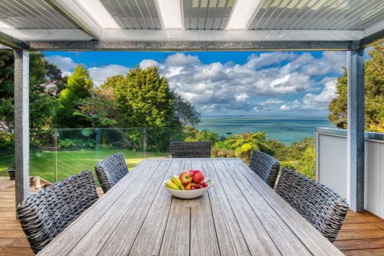 Photo of property in 145 Cornwallis Road, Cornwallis, Auckland, 0604