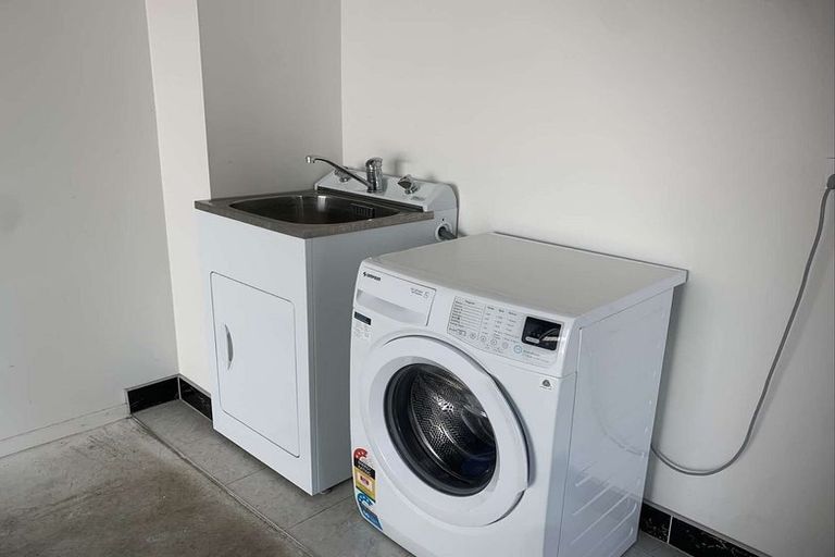 Photo of property in 1/107 Knighton Road, Hillcrest, Hamilton, 3216