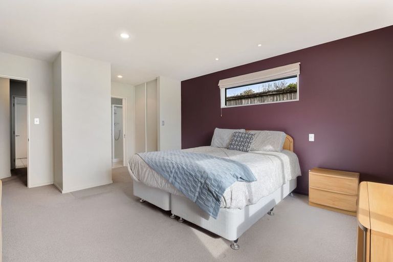 Photo of property in 18 Sandalwood Place, Waimairi Beach, Christchurch, 8083