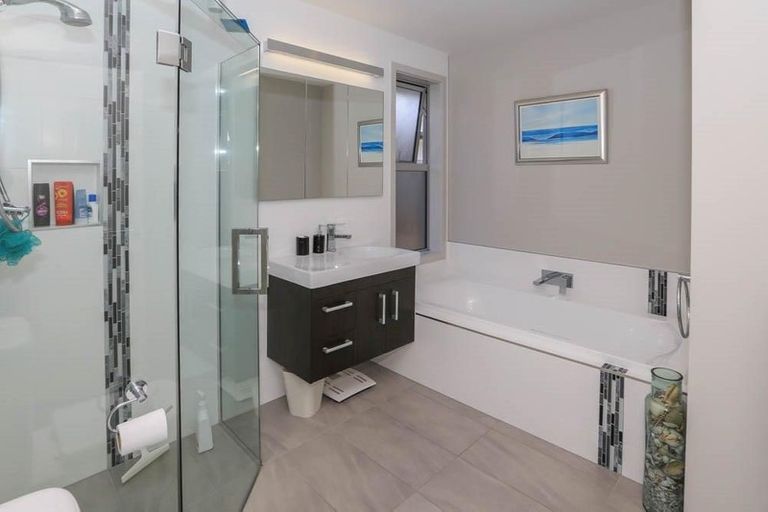 Photo of property in 12 The Rocks, Flagstaff, Hamilton, 3210