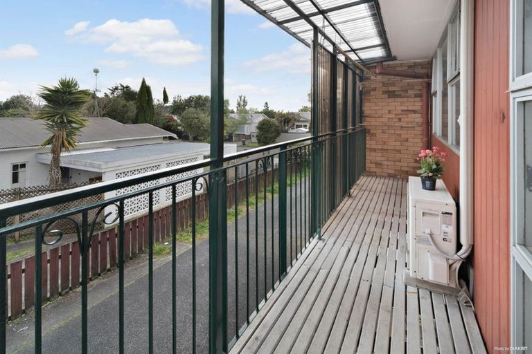 Photo of property in 2/4 Preston Avenue, Mount Albert, Auckland, 1025