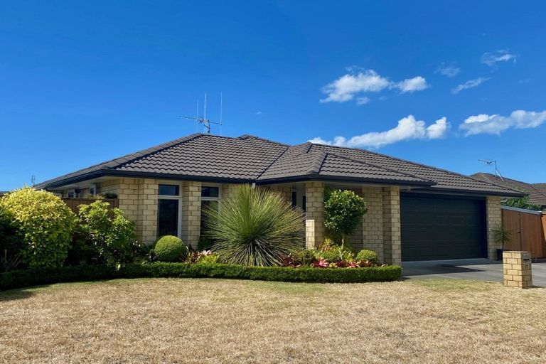 Photo of property in 77 Doncaster Drive, Papamoa Beach, Papamoa, 3118