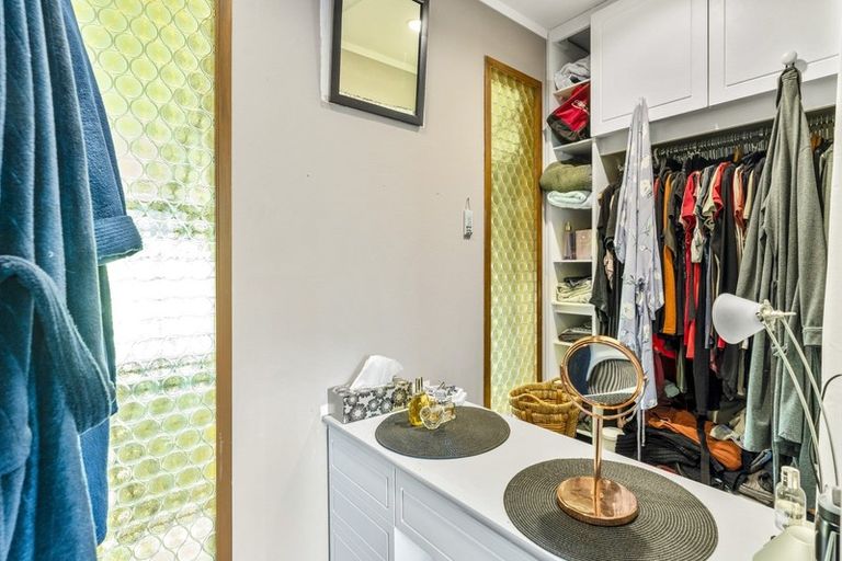 Photo of property in 21 Dalton Grove, Stokes Valley, Lower Hutt, 5019