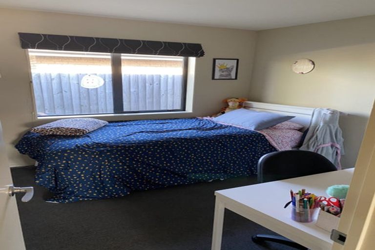 Photo of property in 51 Factory Road, Belfast, Christchurch, 8051