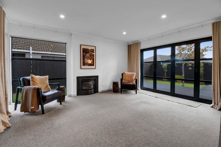 Photo of property in 81 Pacific Drive, Fitzherbert, Palmerston North, 4410