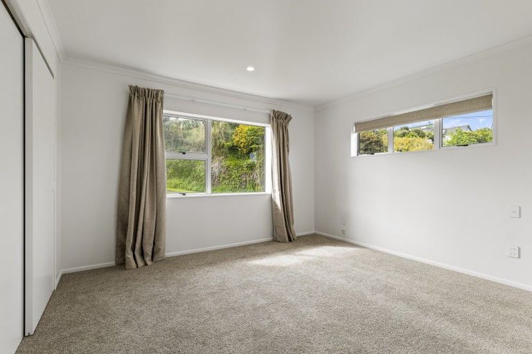 Photo of property in 1 Ruskin Place, Westown, New Plymouth, 4310