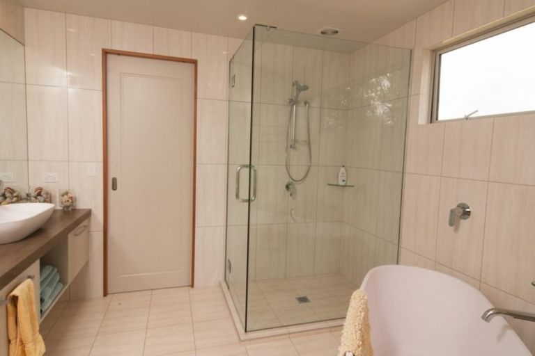 Photo of property in 33 Sarawak Drive, Kerikeri, 0230