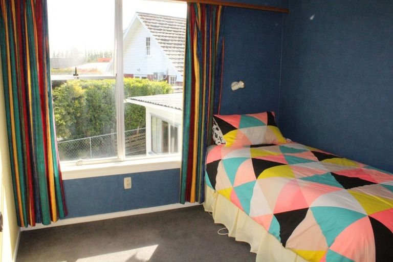 Photo of property in 64 Great North Road, Winton, 9720