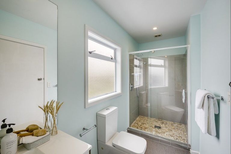 Photo of property in 2/8 Meeanee Quay, Westshore, Napier, 4110