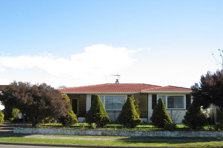 Photo of property in 90 Bill Hercock Street, Pirimai, Napier, 4112