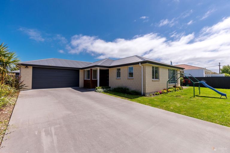 Photo of property in 11 Goldsmith Street, Waimate, 7924