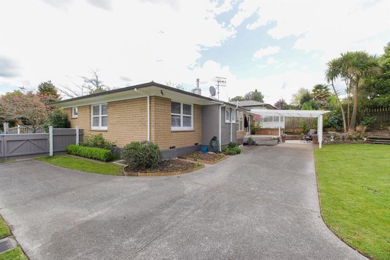 Photo of property in 24 Melrose Avenue, Owhata, Rotorua, 3010