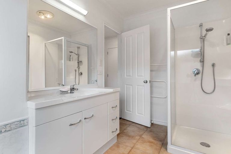 Photo of property in 5 Nautilus Drive, Papamoa Beach, Papamoa, 3118