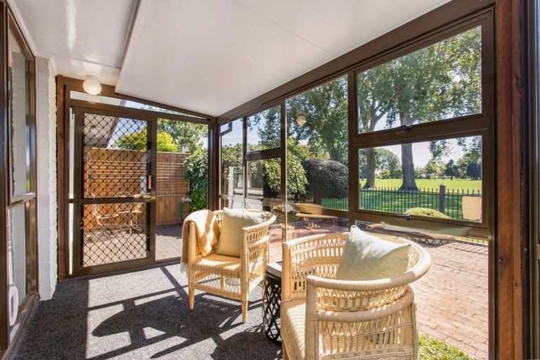 Photo of property in 3 Farnham Place, Ilam, Christchurch, 8041